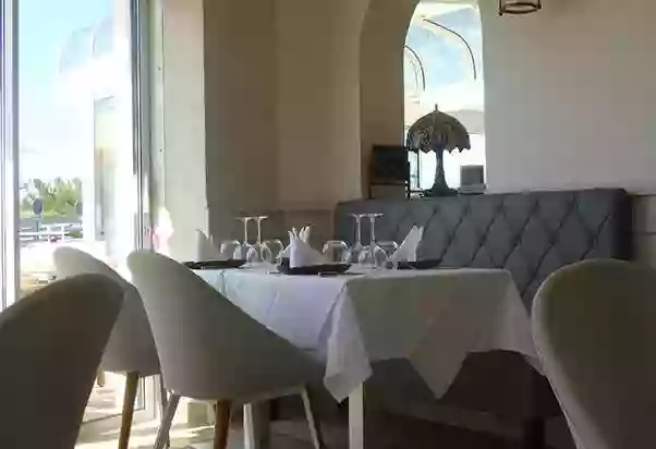 Le Restaurant - L'Amirauté - Restaurant Saintes Maries de la mer - Restaurant bord de mer camargue